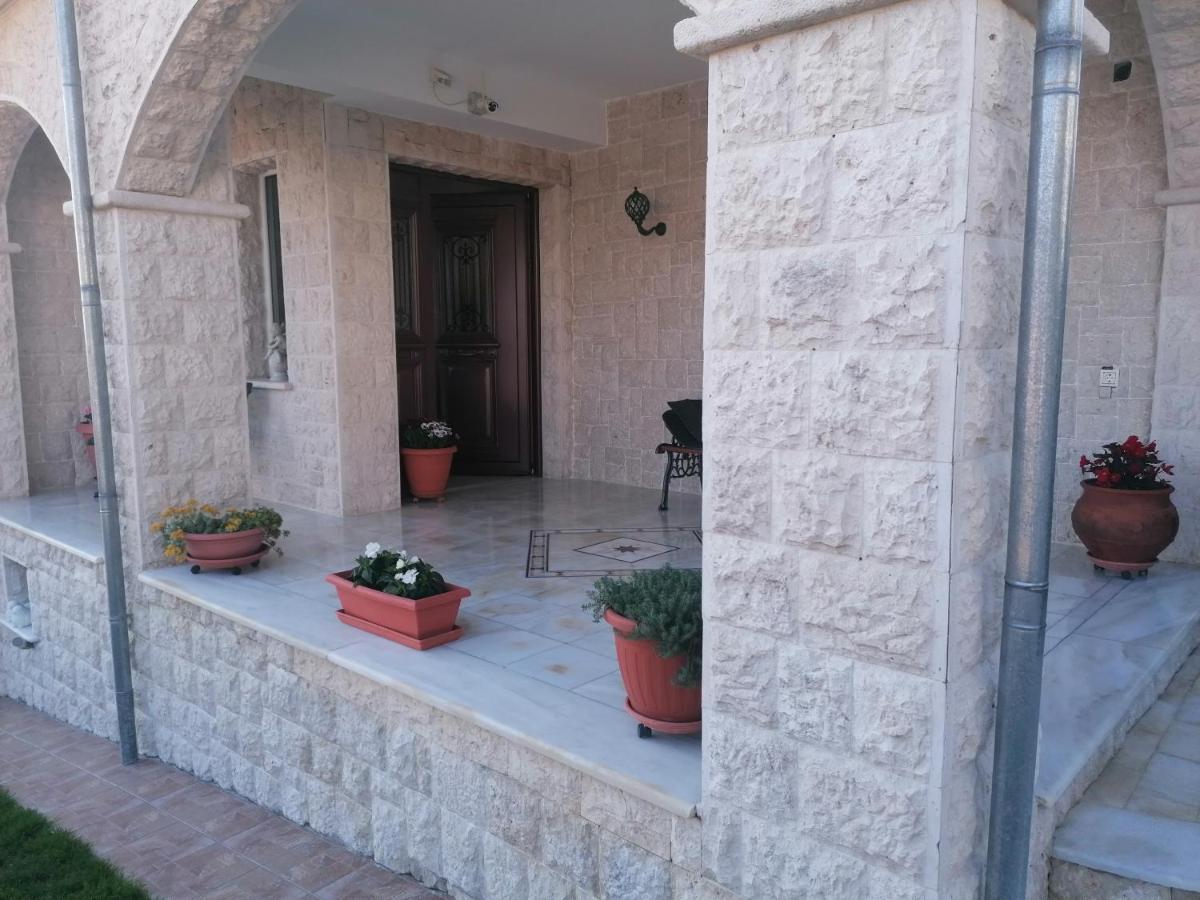 Veria Panorama Luxury Suite With Garden. Exterior photo