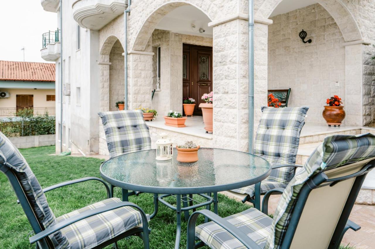 Veria Panorama Luxury Suite With Garden. Exterior photo